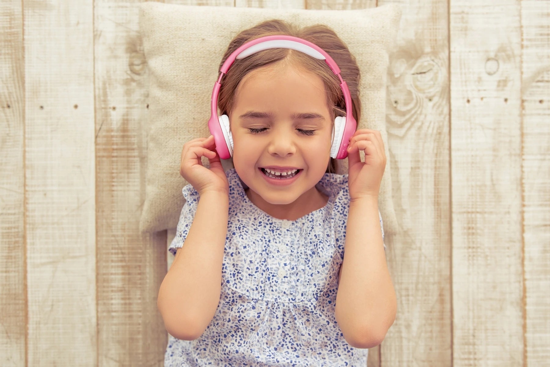 Lenco Hpb-110Pk Lenco On-Ear Stereo Bluetooth Headset For Kids Pink